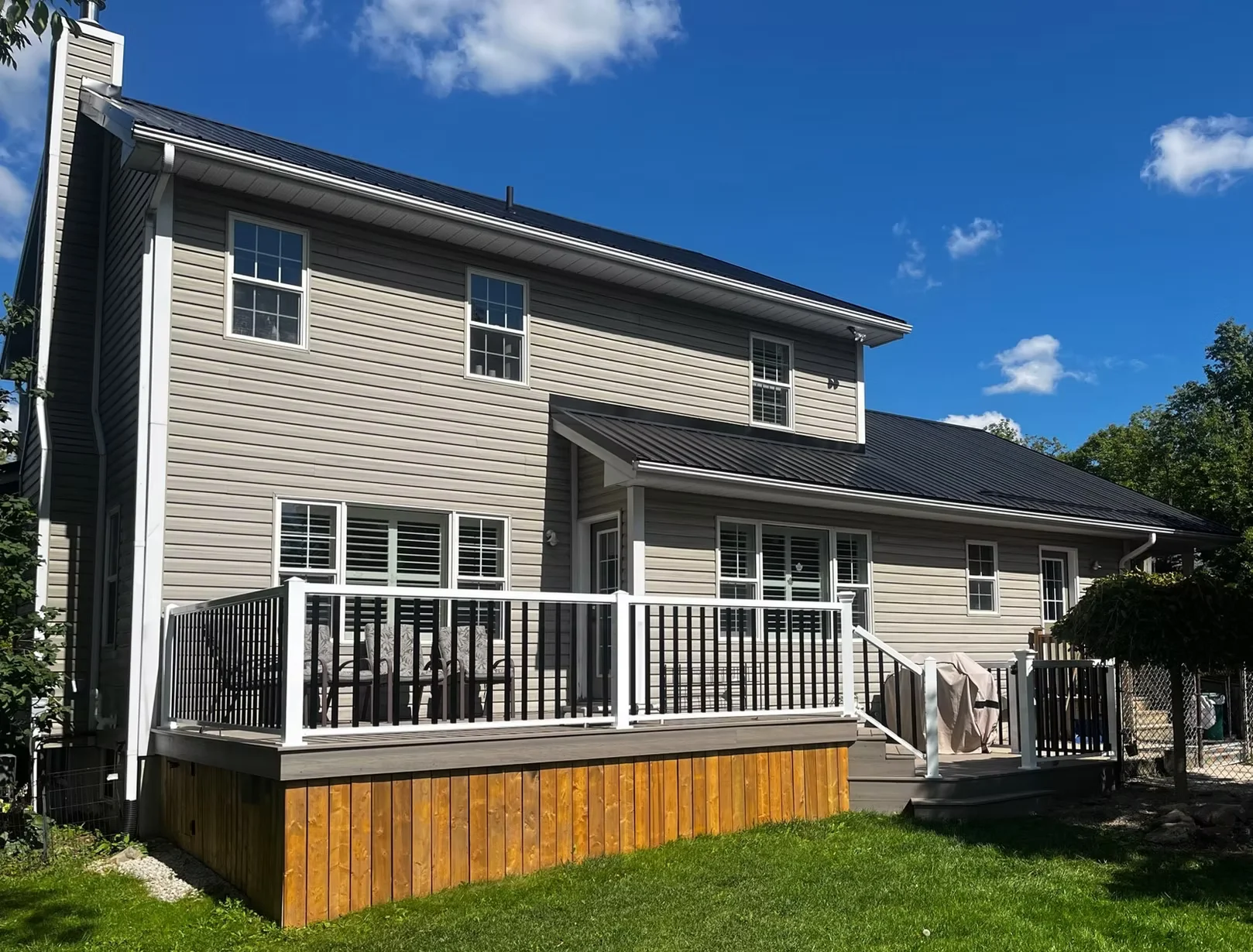 Modern Backyard Deck & Railing
