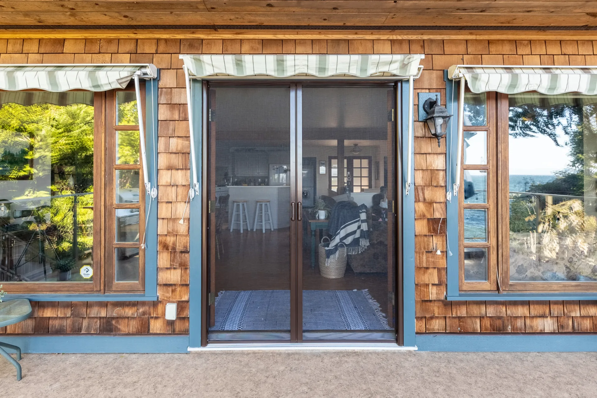 Mirage retractable screen example 6